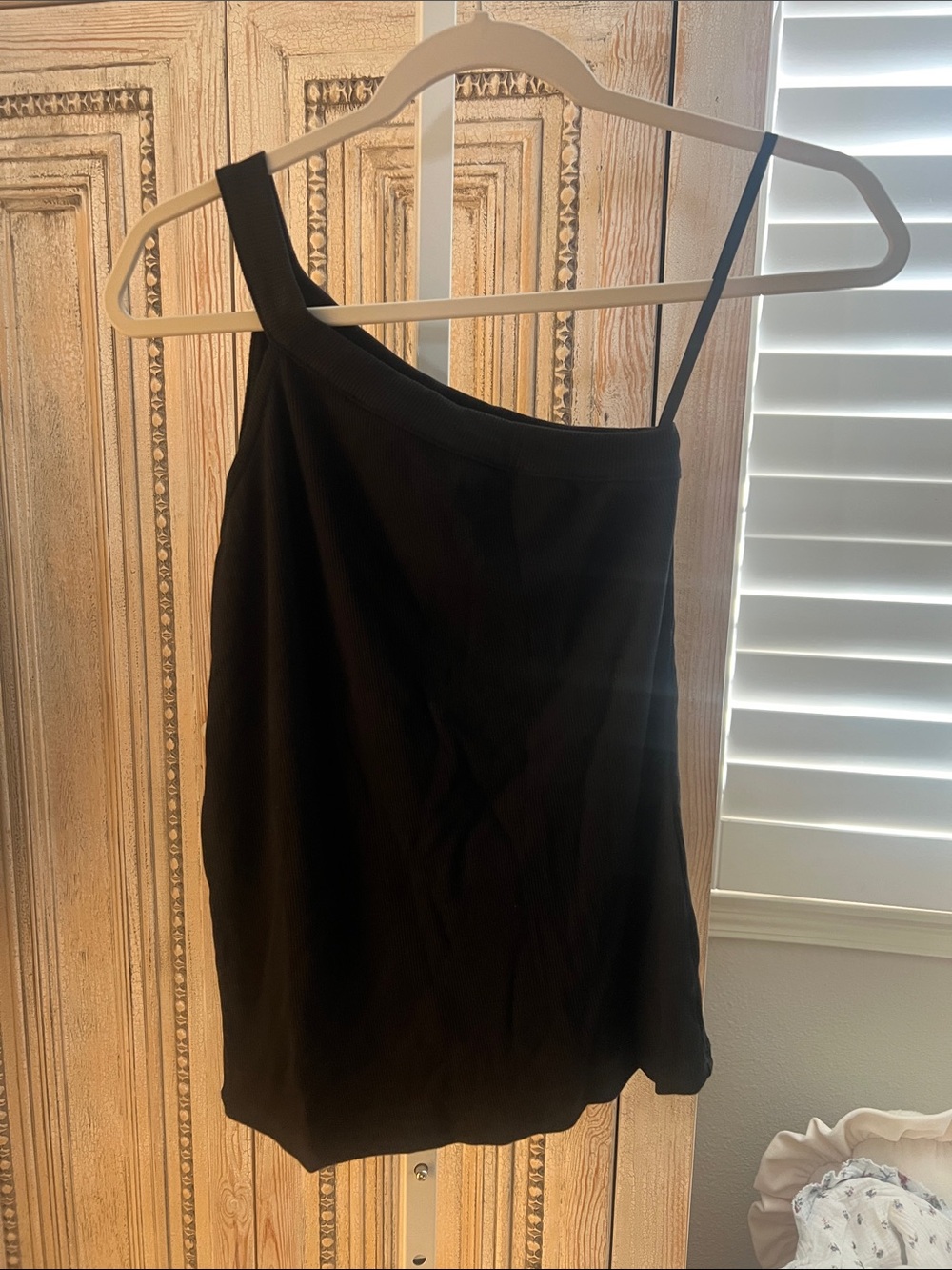 Boston Proper Black One-Shoulder tank top